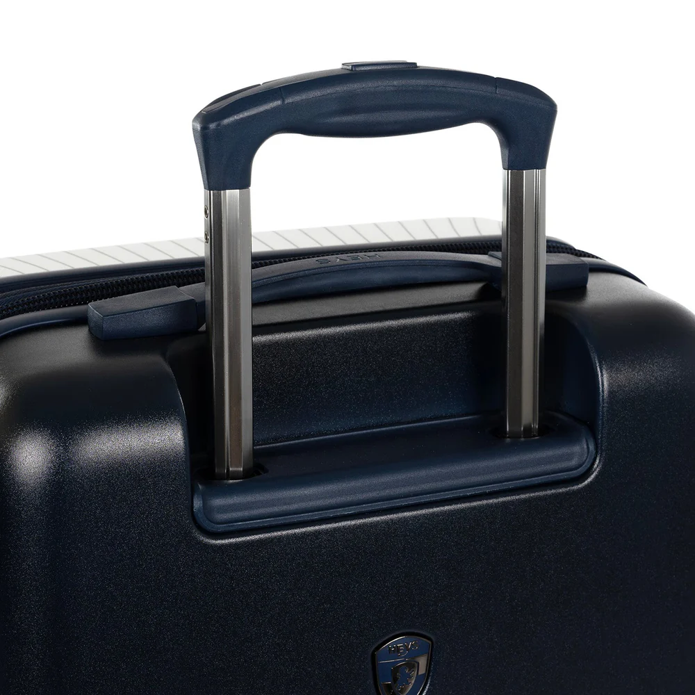 image-mlb-21-luggage-new-york-yankees7-1751631839.5204.png